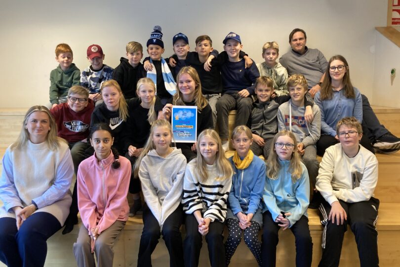 Gruppfoto på klass 5C på Färjestadens skola.