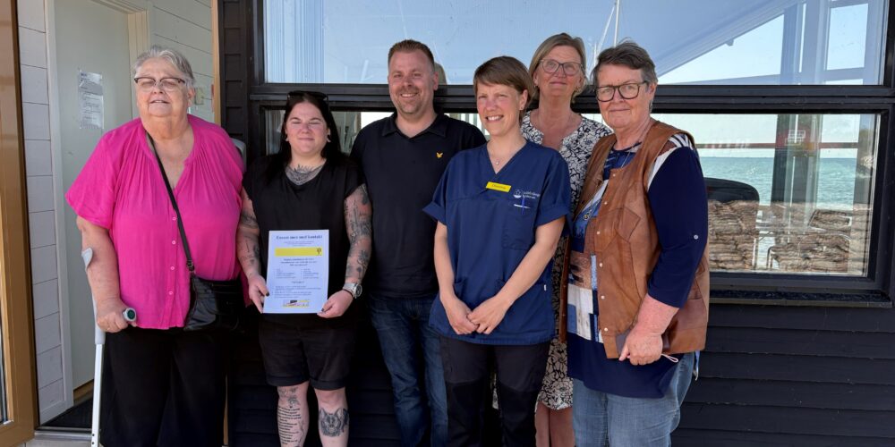 Några personer står i en grupp. Foto: Mörbylånga kommun